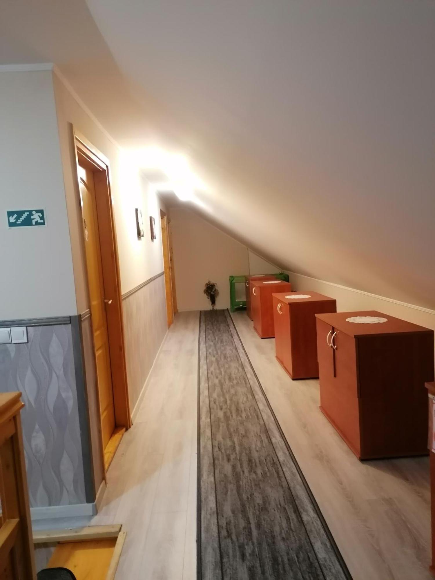 Iglodi Panzio Hotel Kunszentmárton Buitenkant foto