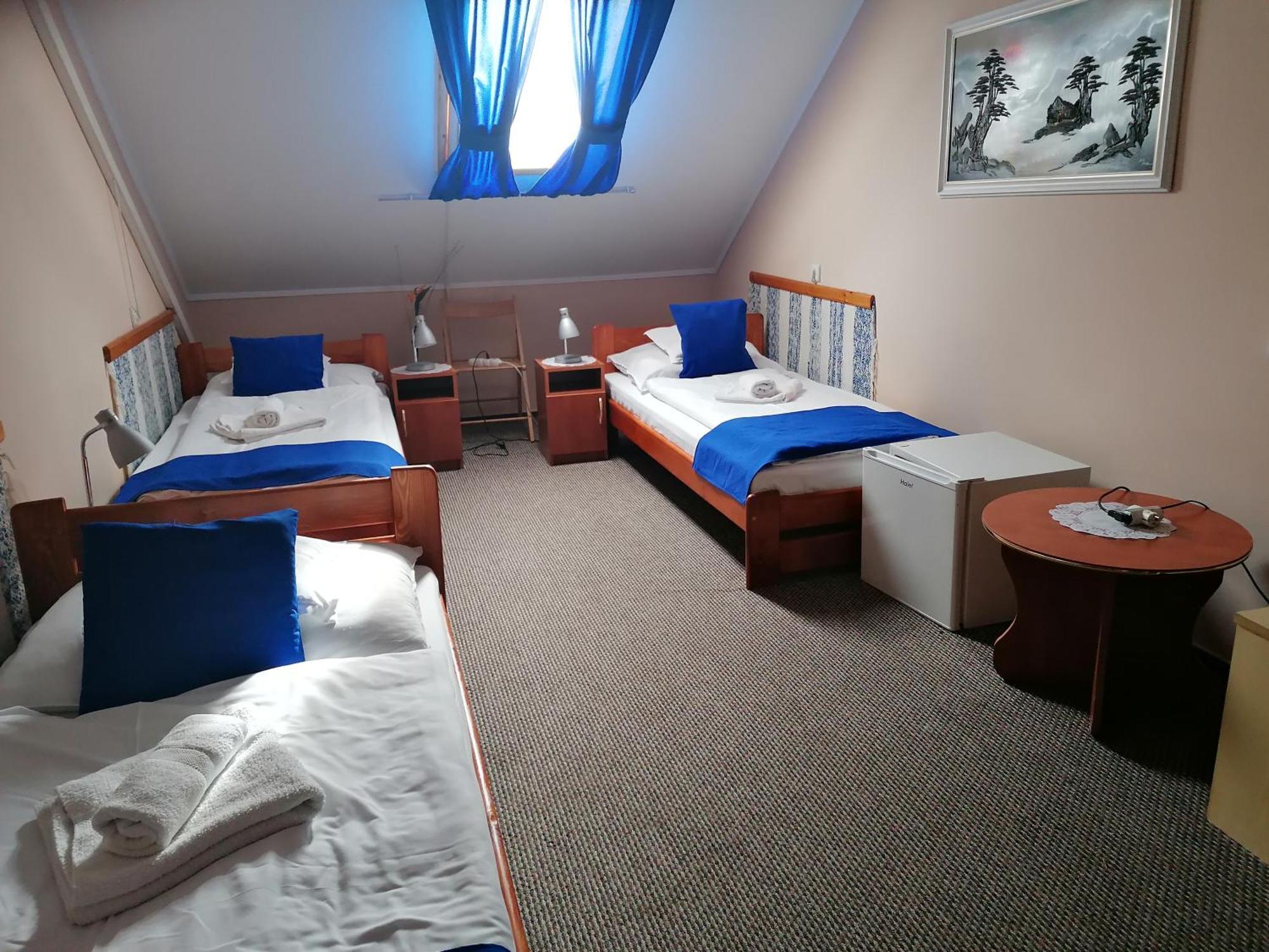 Iglodi Panzio Hotel Kunszentmárton Buitenkant foto